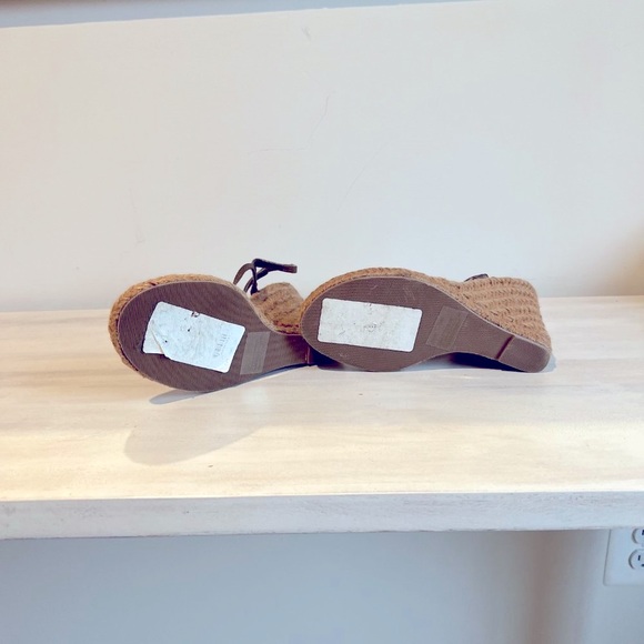 Open Toe Steve Madden Wedge Sandal - Picture 3 of 4